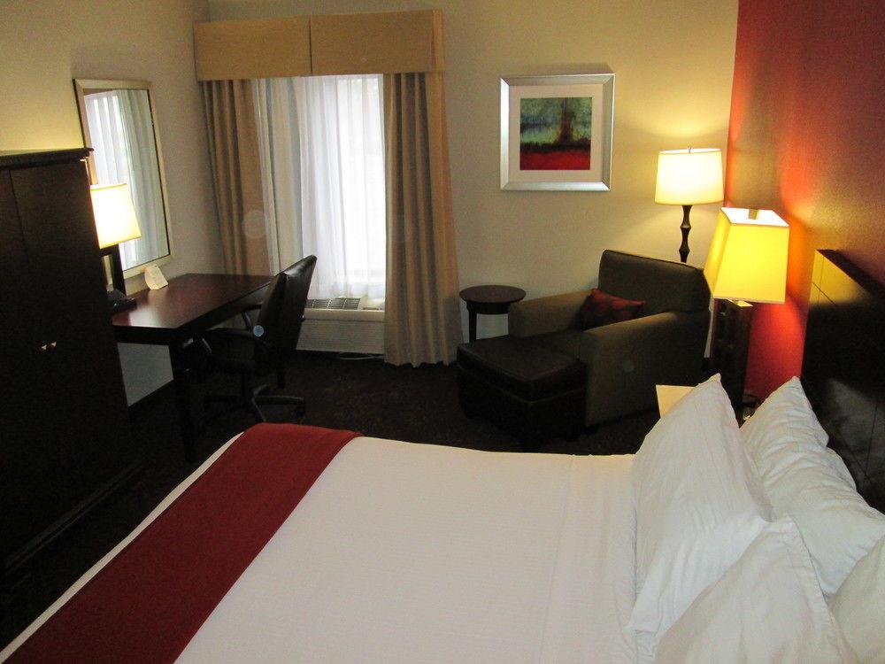 Holiday Inn Express Cloverdale - Greencastle By Ihg Екстериор снимка