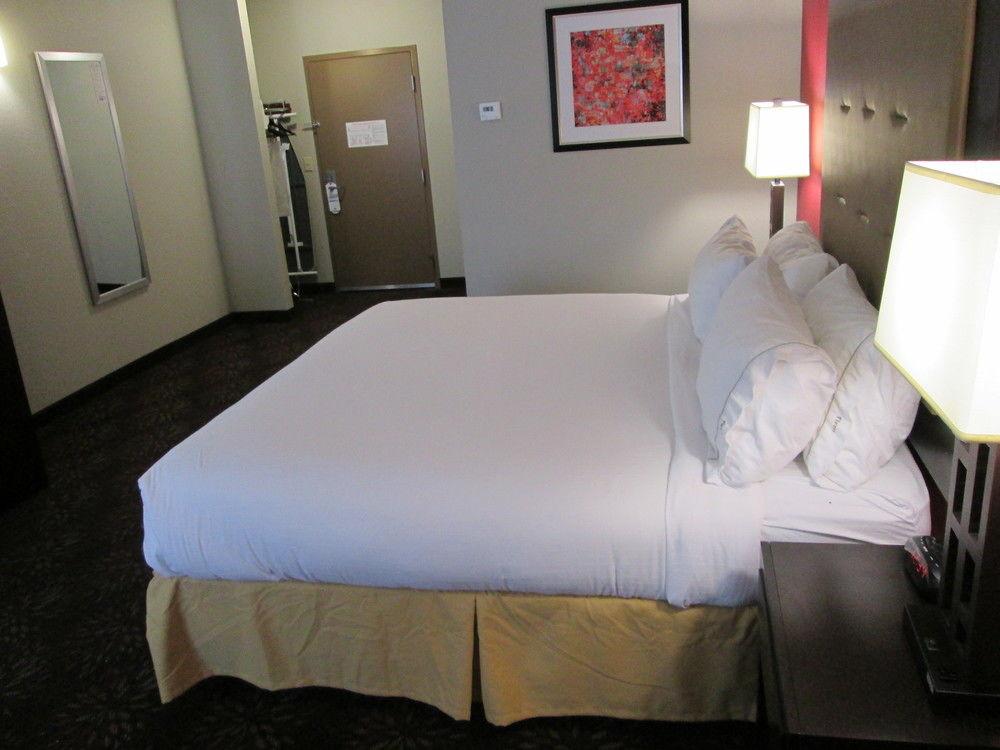 Holiday Inn Express Cloverdale - Greencastle By Ihg Екстериор снимка